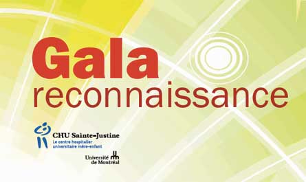 Isabelle receives a recognition award from the CHUSJ!